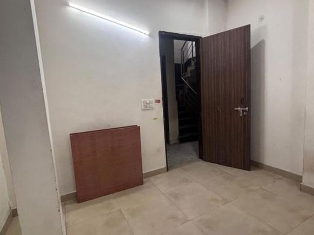 1 RK 160 Sq.Ft. Builder Floor in Mukherjee Nagar Delhi Listing ID: #10157