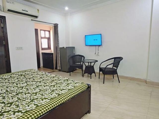 1 RK 360 Sq.Yd. Builder Floor in Dlf Phase V Gurgaon Listing ID: #10148