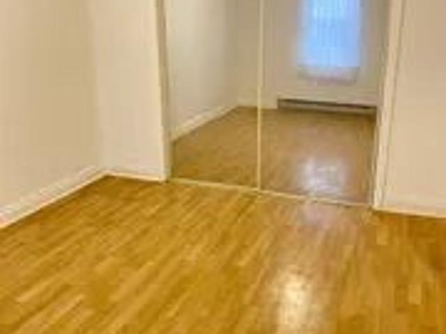 1 room apartment of 111m² in Gatineau