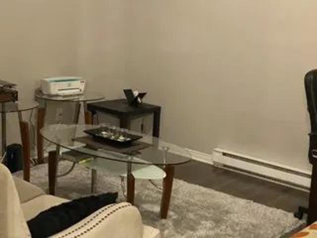 1 room apartment of 65m² in Gatineau