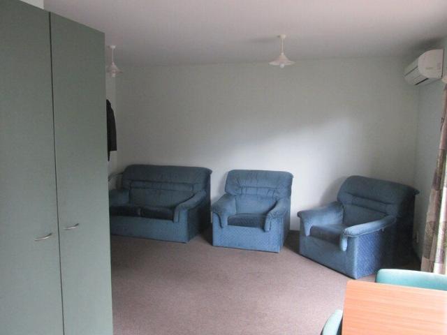 1 ROOM FOR RENT STUDENT ACCOMMODATION