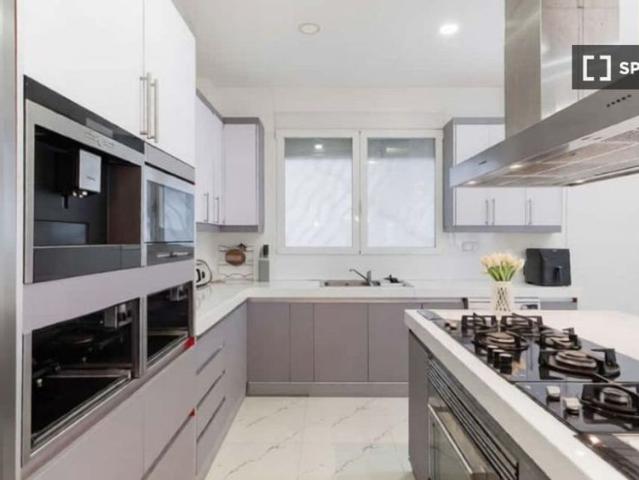 1 room luxury Apartment for rent in Valencia