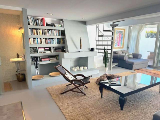 1 room luxury Duplex for rent in Santa Eulària des Riu, Spain