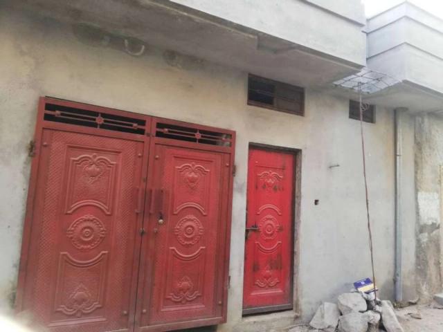 1 room, TV lounge, open Kitchen, 1 guest room, 3 washrom. 3 marla ghr Islamabad Alipur Farash ID 31837