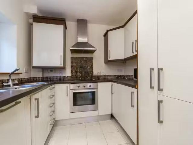 1 Rosemount Crescent, Clonskeagh, Dublin 14 is for rent