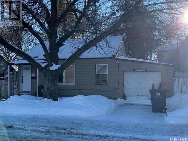 1 Stanley Place, Saskatoon, SK, S7L 1C3 house for sale | Listing ID SK996245 | Royal LePage