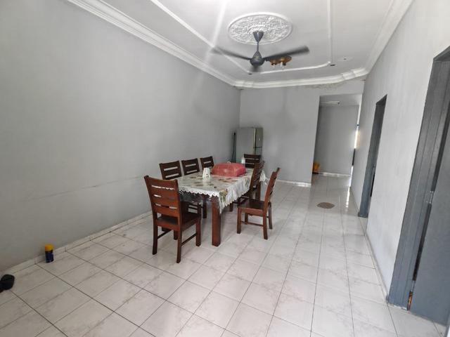 1 Storey Terence House 3b 2b Jalan Pahlawan Taman Ungku Tun Aminah
