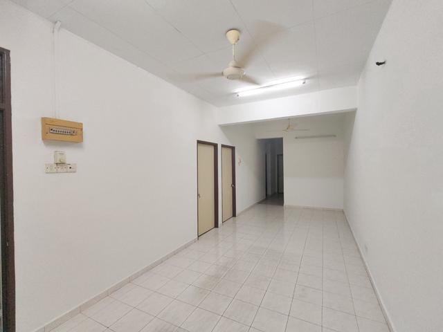 1 Storey terrace house Newly painted Sg Ara Bayan Baru