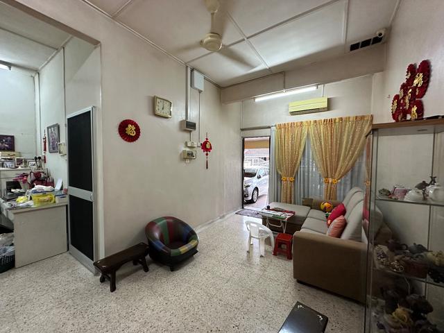 1 Storey Terrace House Taman Sri Serdang Seri Kembangan