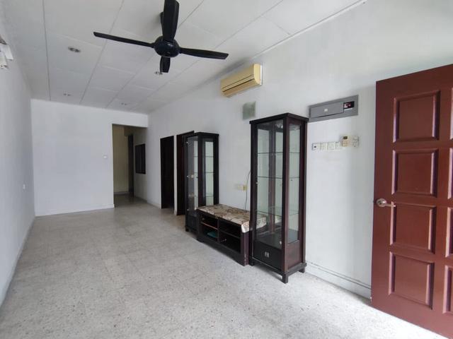 1 Storey Terrace Tmn Sri Nibong Bayan Lepas for rent