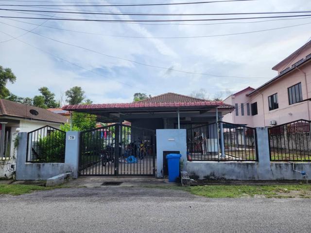 1 storey bungalow desa subang permai u6 shah alam spacious land