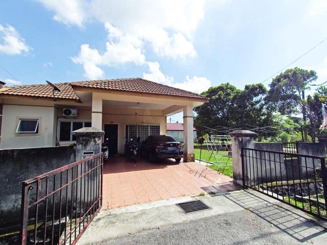 1 STOREY corner lot semi d taman bukit coral seremban