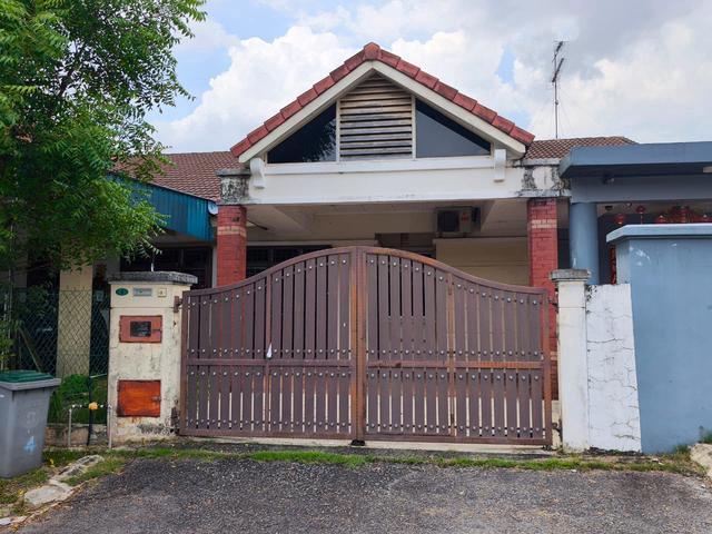 1 Storey For Sale Tmn Mutiara Rini Jln Bakti Skudai 22x75 Sqft