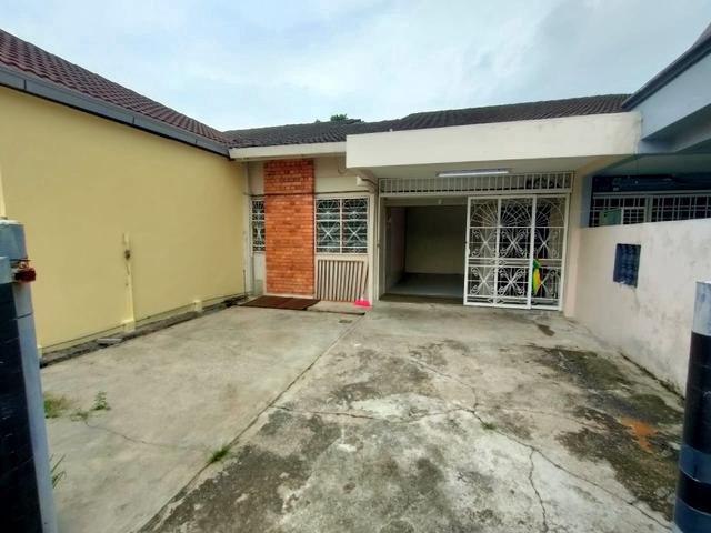 1 storey House Taman Serdang Jaya 110 loan Bukit Serdang