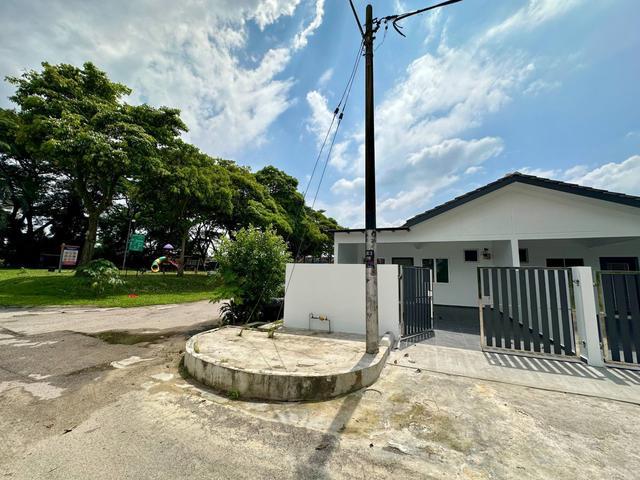 1 Storey House Renovated 2 adjoining unit Jalan Dedaru Taman Megah Ria