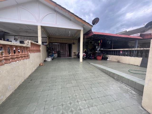1 Storey link house Raub pahang sungai lui 27600 Direct owner
