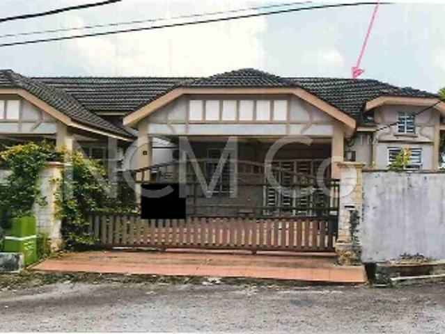 1 Storey Semi Detached House