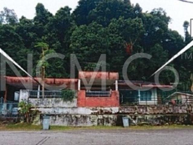 1 Storey Semi Detached House