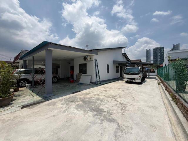 1 Storey SemiD Taman Iskandar JB Town 15 Min To CIQ