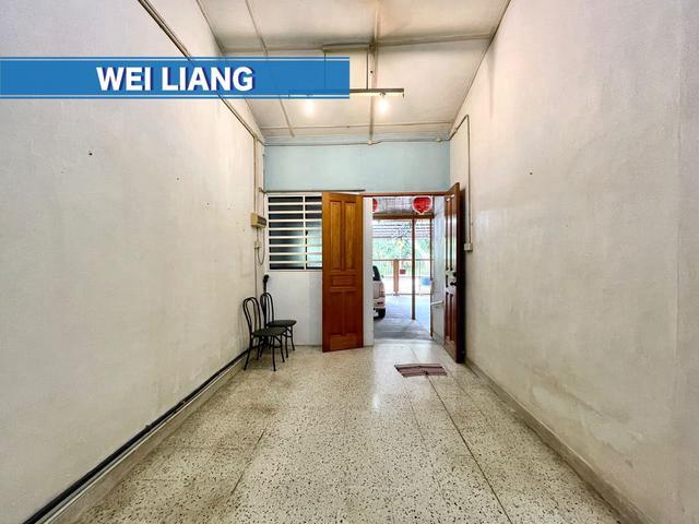 1 STRY Terrace 20ft x 765ft EXTRA PARKING SPACE l GOOD ACCESS