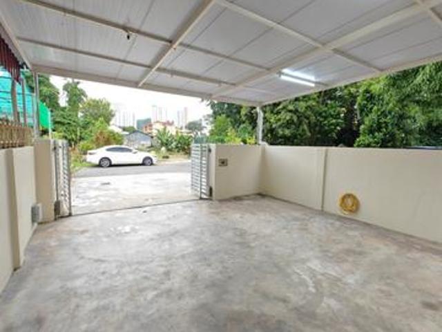 1 sty Terrace with Big Car Porch