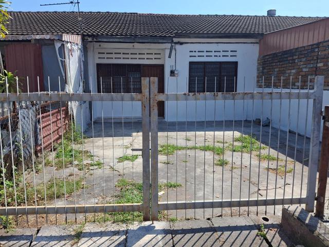 1 Sty house at Bdr Baru Putra Bercham Ipoh
