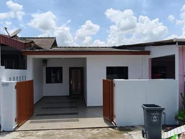 1 Sty Low Cost Jalan Laksamana Fully Renovated Taman Ungku Tun Aminah
