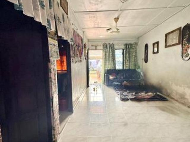 1 Sty Low Cost Jalan Perubatan Original Taman Universiti Skudai