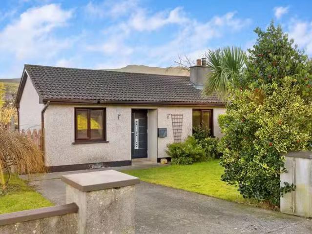 1 Sugarloaf View, Kilmacanogue, Co. Wicklow, A98E799 is for sale