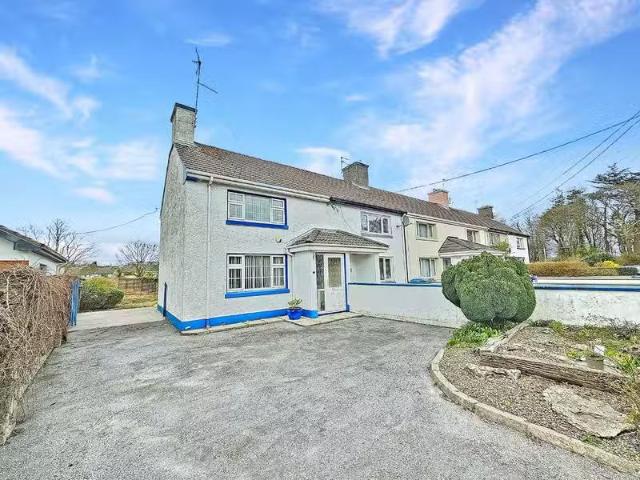1 Saint Claire's Terrace, Clon Road, Ennis, Co. Clare, V95YD92.