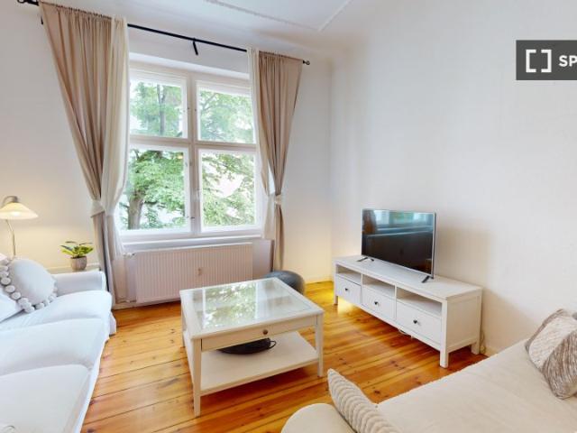 1 Schlafzimmer Apartment mit Balkon in Berlin