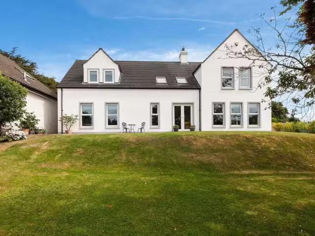 1 Sloans Avenue