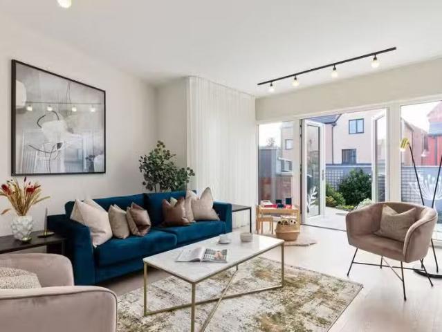 1 Tully Park View, Cherry Lane, Cherry Lane, 1 Tully Park View.