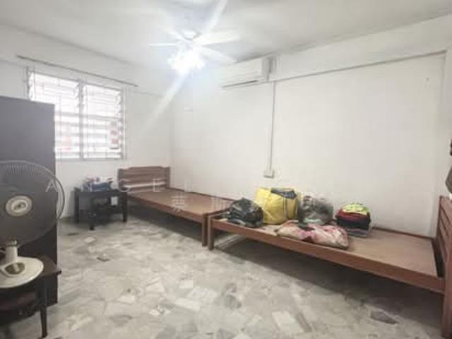 1 Tanjong Pagar Plaza HDB Apartment For Sale, $580,000, 2 Bed 2 Bath 635 sqft $913.00 psf