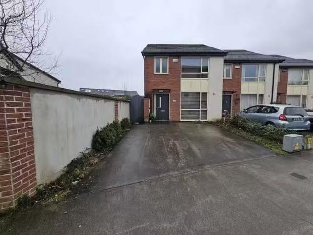 1 The Avenue, Hansfield Wood, Clonsilla, Dublin 15 is for rent