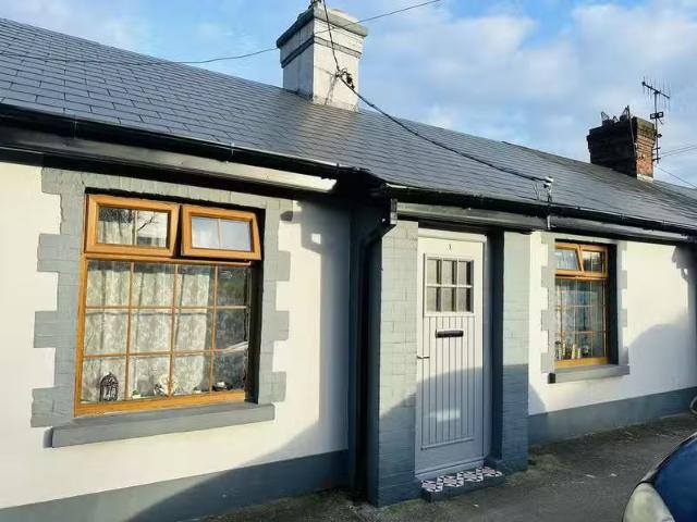 1 The Cottages, Bóthar Buí, Newcastle West, Co. Limerick, V42C.