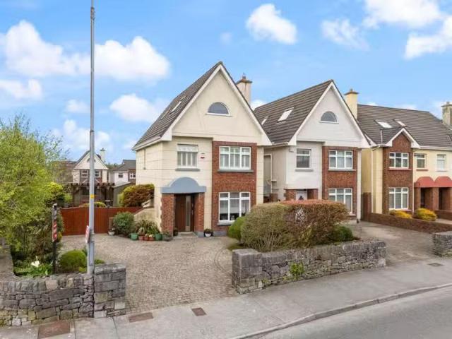 1 The Paddocks, Ballybrit, Ballybrit, Co. Galway, H91XC3N is f.