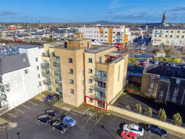 1 The Quays, Market Square, Longford, N39 E797