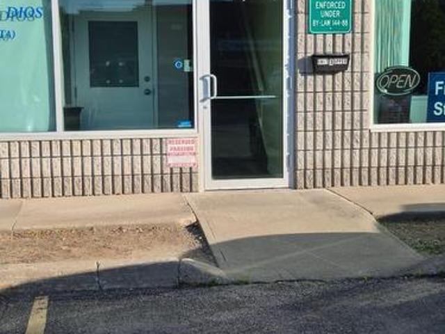1 Upper 45 Dalkeith Drive, Brantford, ON, N3P 1M1 commercial for lease | Listing ID X13491 | Royal LePage