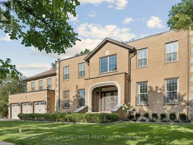 1 Versailles Court, Toronto, ON, M3B 2A8 house for sale | Listing ID C13695 | Royal LePage