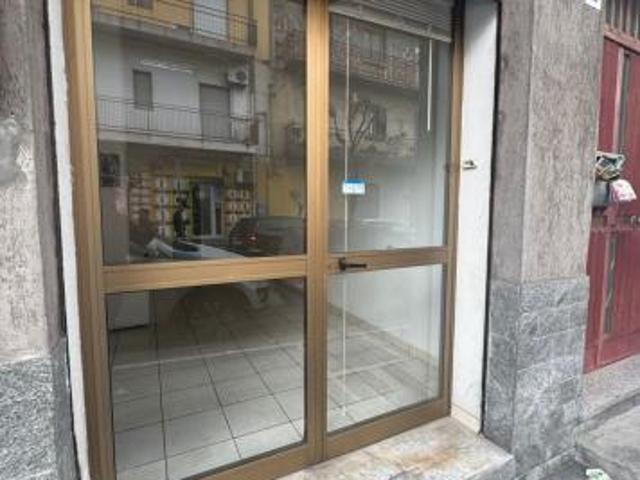 1 Vetrina in affitto a Misterbianco