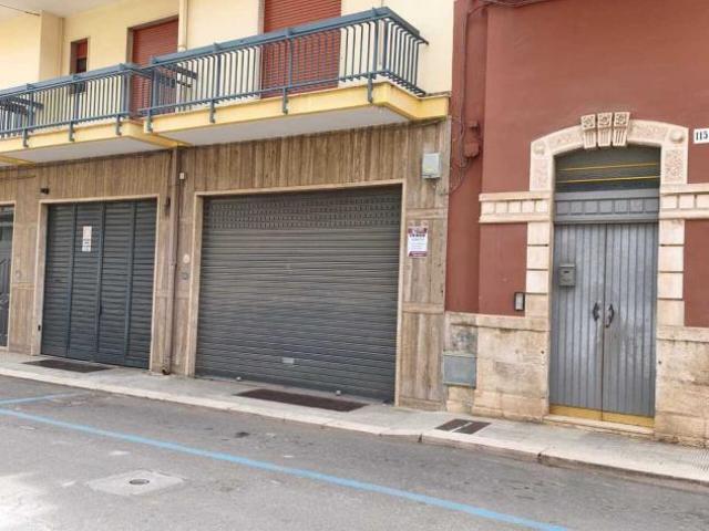 1 Vetrina in vendita a Noicattaro