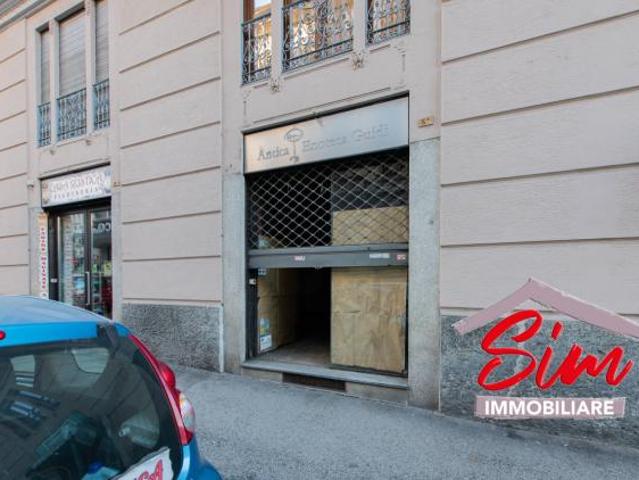 1 Vetrina in vendita a Novara