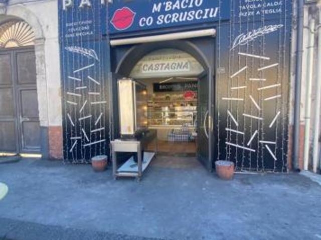 1 Vetrina in vendita a Catania