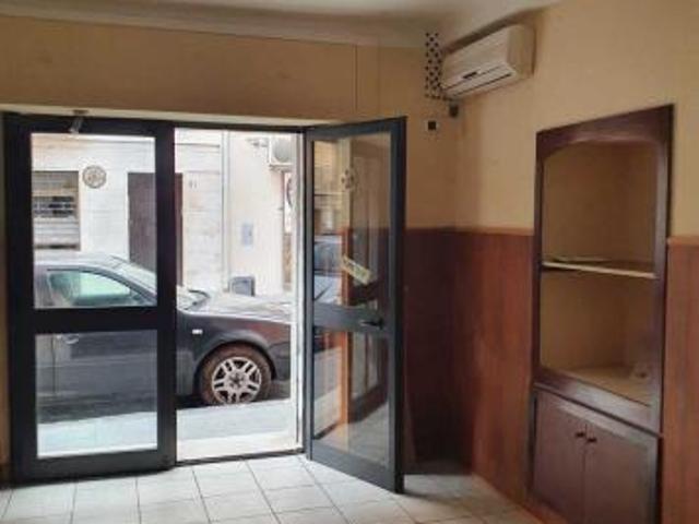 1 Vetrina in vendita a Lamezia Terme
