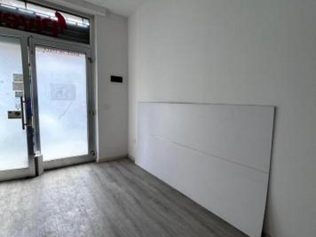 1 Vetrina in vendita a Pescara