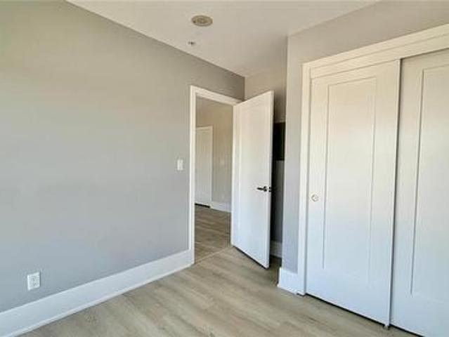 1 Victoria Street S Unit# 1712, Kitchener, ON, N2G 1E9 lease for lease | Listing ID 40841 | Royal LePage