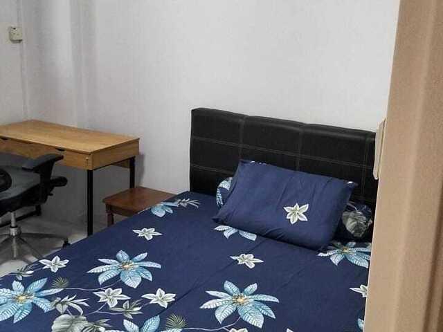 1 week free moving Single or Share room