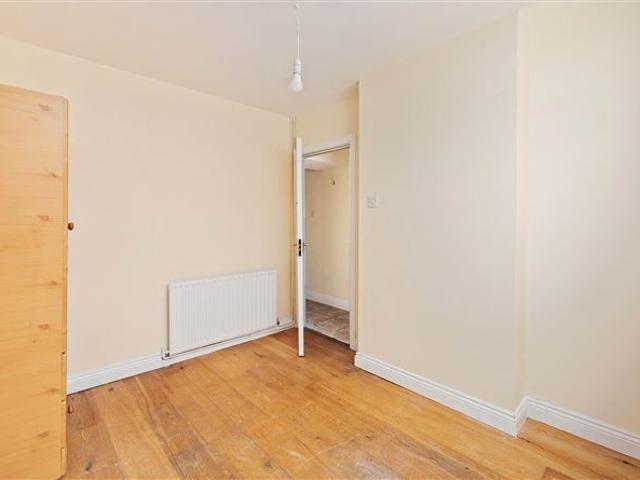 1 Woodfarm Cottages, Old Lucan Road, Dublin 20, County Dublin TEAM LORRAINE MULLIGAN RE/MAX Results Celbridge 4931 MyHome. Ie Residential