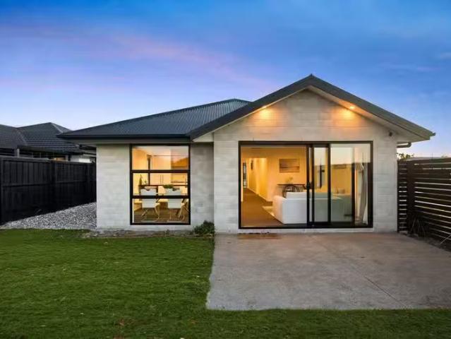 1 Woodford Avenue, Woodend, NZ 7610 House for Sale